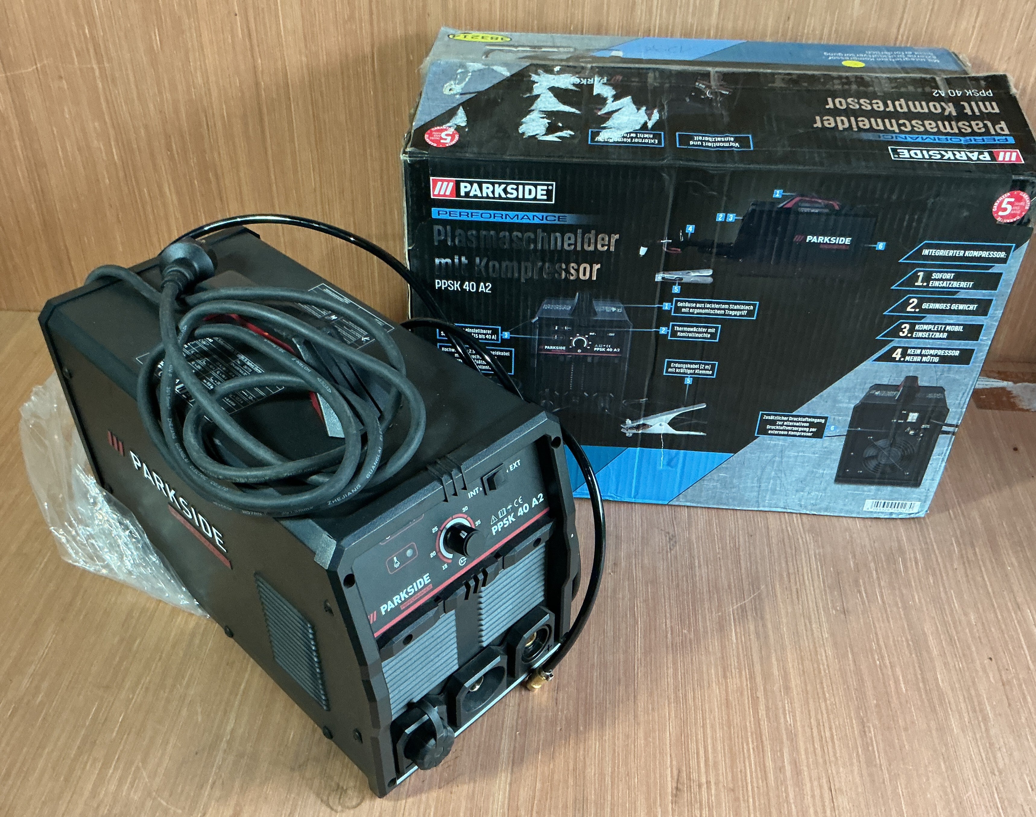 Przecinarka plazmowa z kompresorem PARKSIDE PPSK 40 A2 230 V